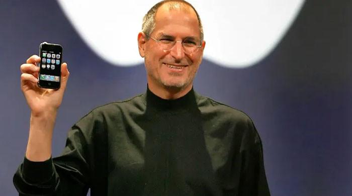 Steve Jobs’s 1976 $4 cheque auctions off for more than $36,000