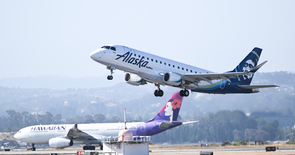 Alaska Airlines to buy Hawaiian Airlines in $1.9 billion deal