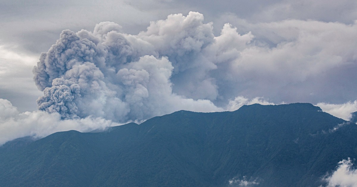 11 climbers killed as Indonesia’s Marapi volcano erupts